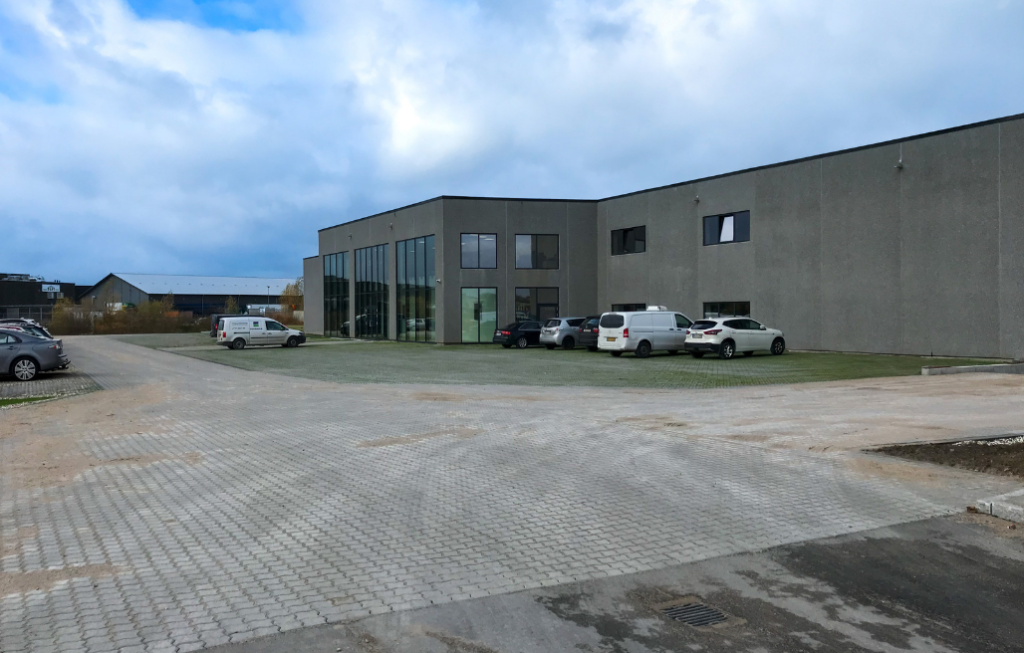 Effektiv produktion af fødevarer og emballage i moderne faciliteter reference