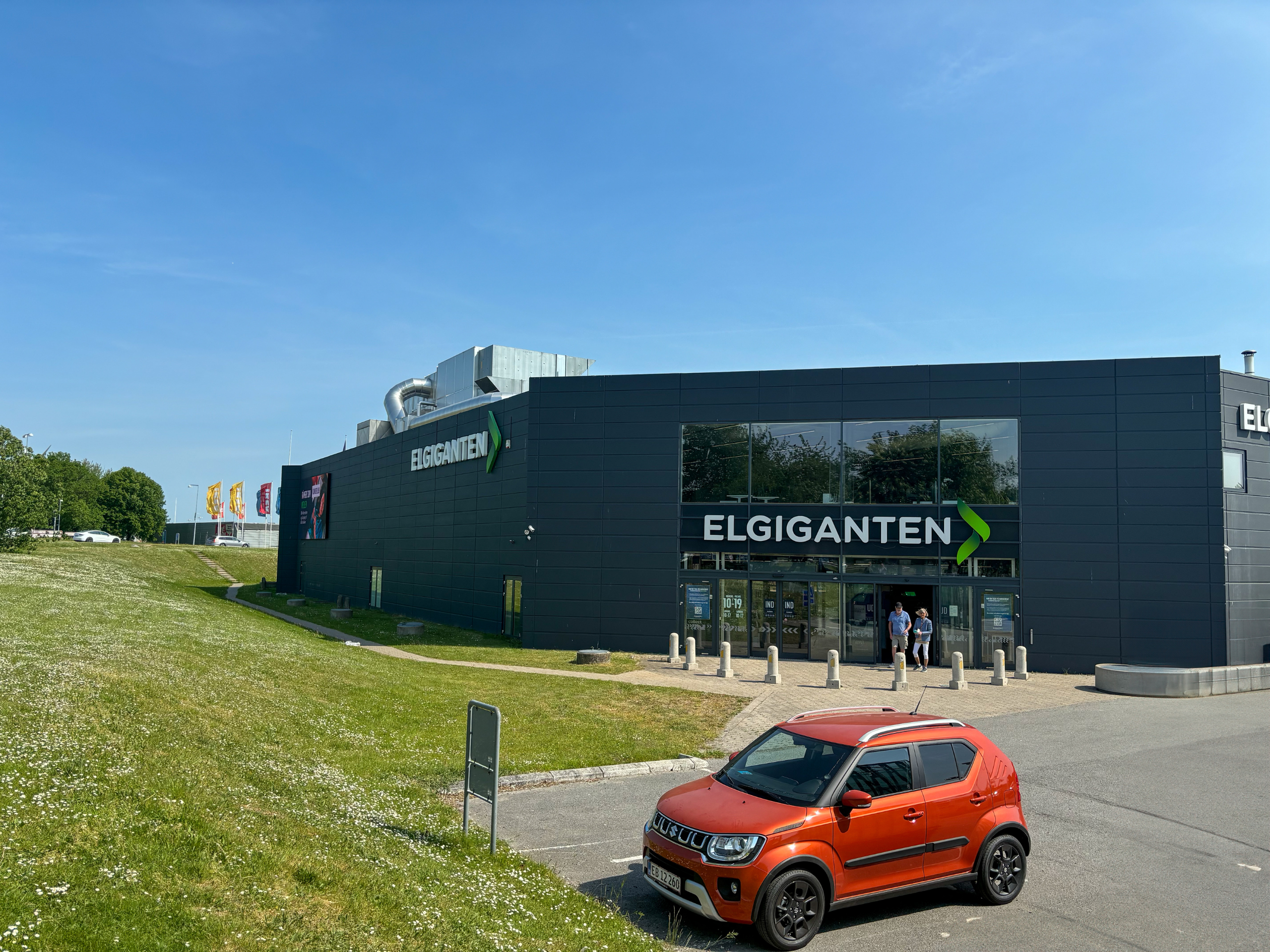 Read more about the article Udvidelse og lovliggørelse for Elgiganten