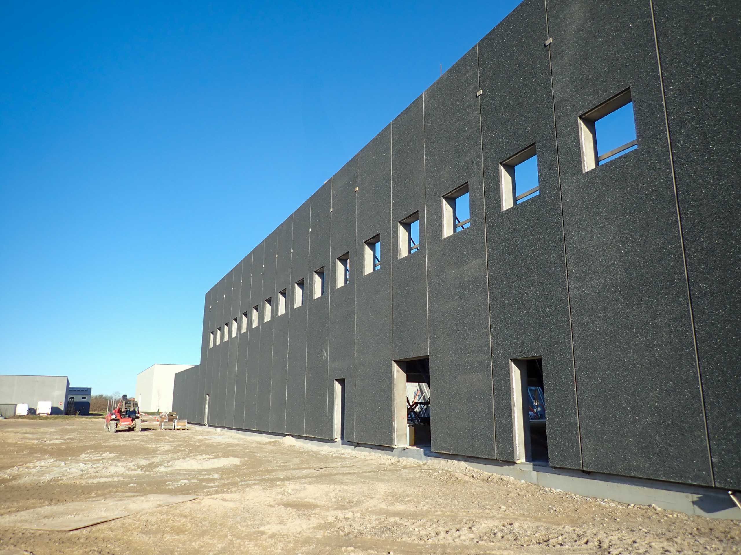 Read more about the article Fra betonklods til moderne slagteri